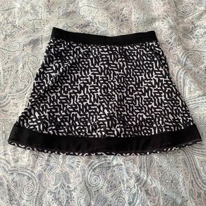 Lululemon Black White Tennis Skirt Skort 4 Rare